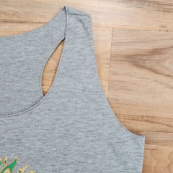 🔹️🔺️Gray Racerback w/Metallic Gold Print Pineapple Tanktop Medium - Picture 5 of 10